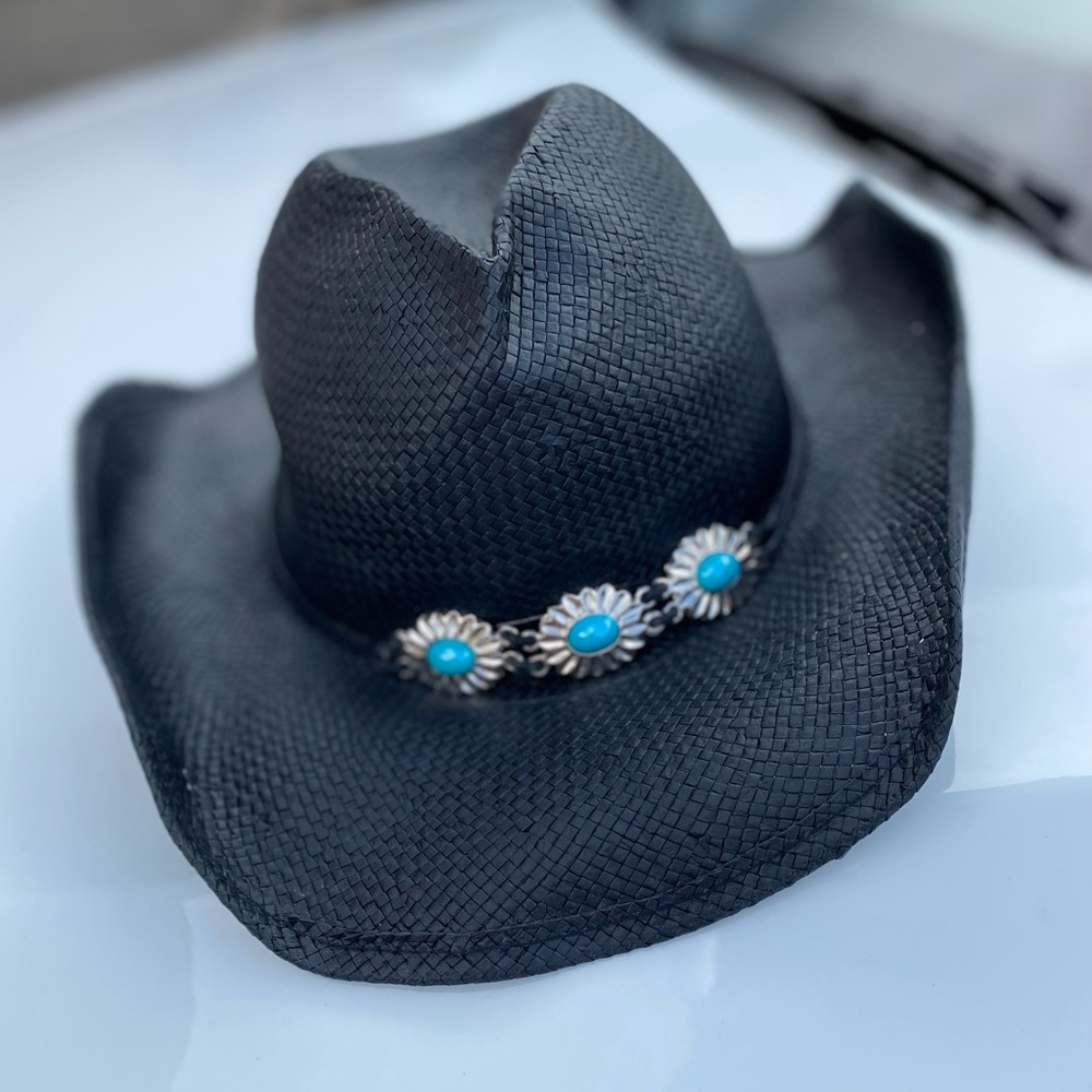The Dorfman Pacific black hat, wanna two step😻